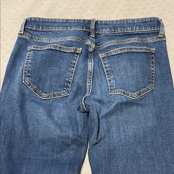GAP Blue Denim Capri Jeans - Picture 3 of 5